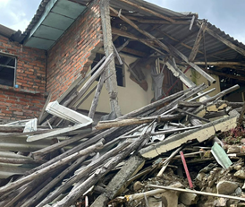 Imagen que contiene edificio, exterior, pila, casa
Descripción generada automáticamente